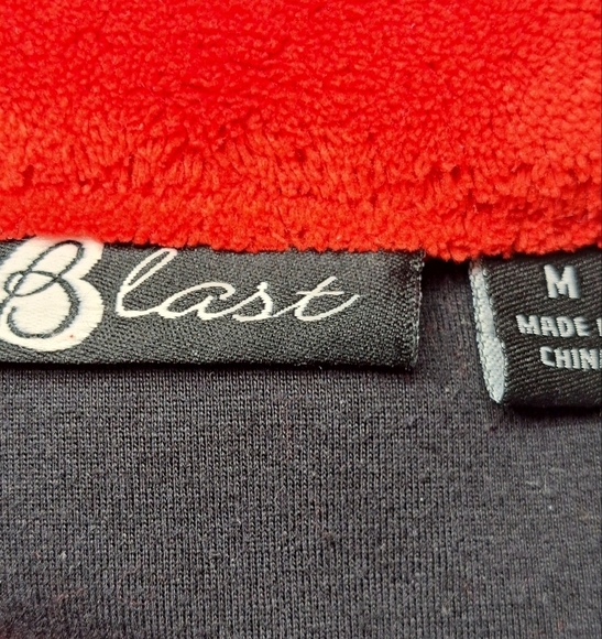 Blast Red Fleece Zip Up Jacket    Size M - Picture 8 of 8